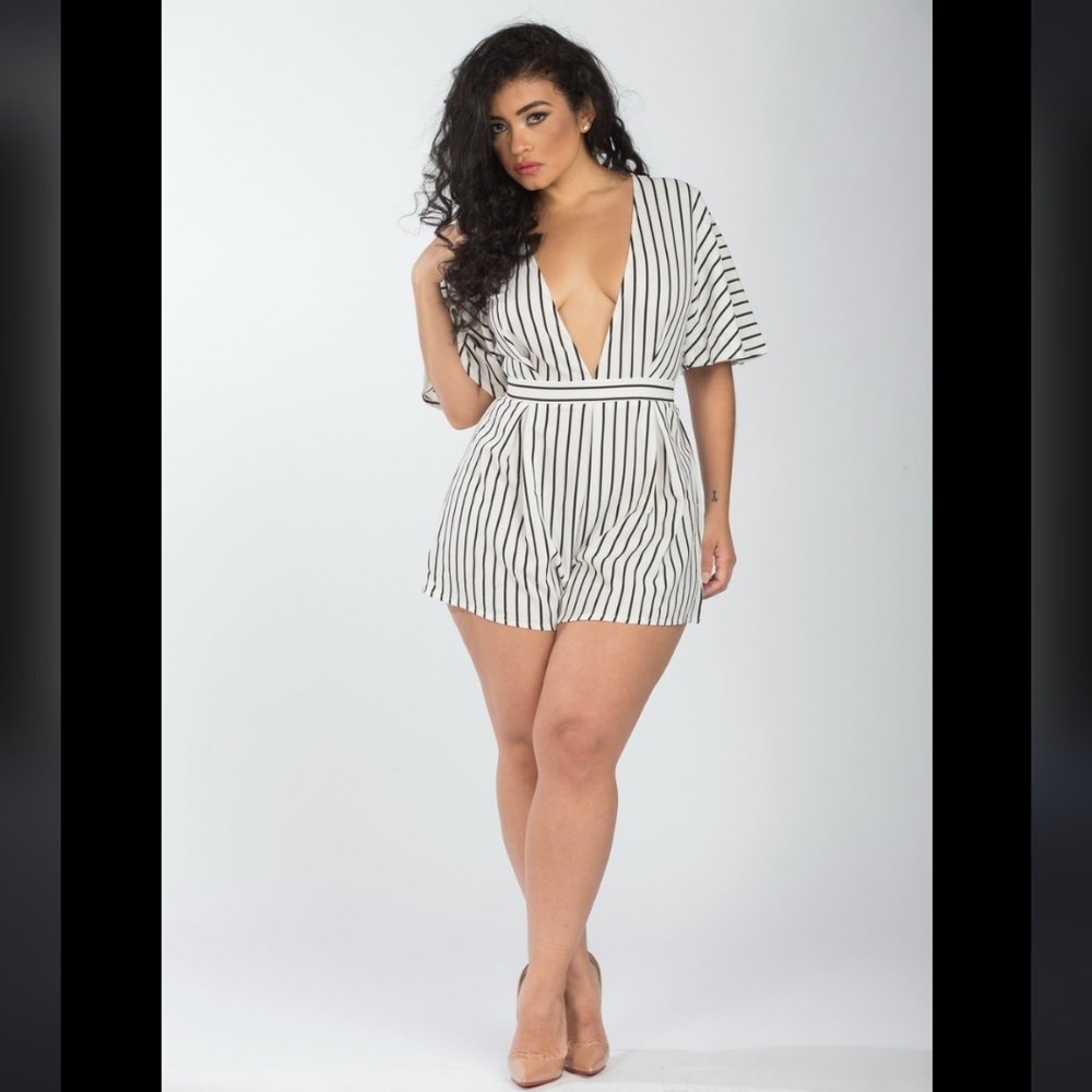 Romper CAPELLA Black & White Striped w/ Kimono Style Sleeves